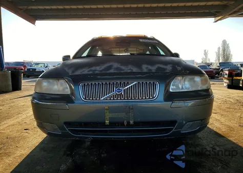 2005 Volvo V70 Fwd z USA, uszkodzony, nr VIN YV1SW592851488764